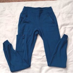 Jaanuu scrub pants